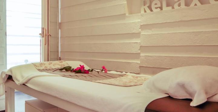 Escape Hotel & Spa Bangalore Extérieur photo