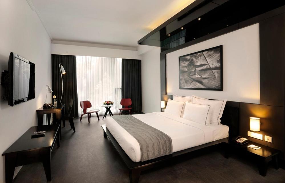 Escape Hotel & Spa Bangalore Extérieur photo